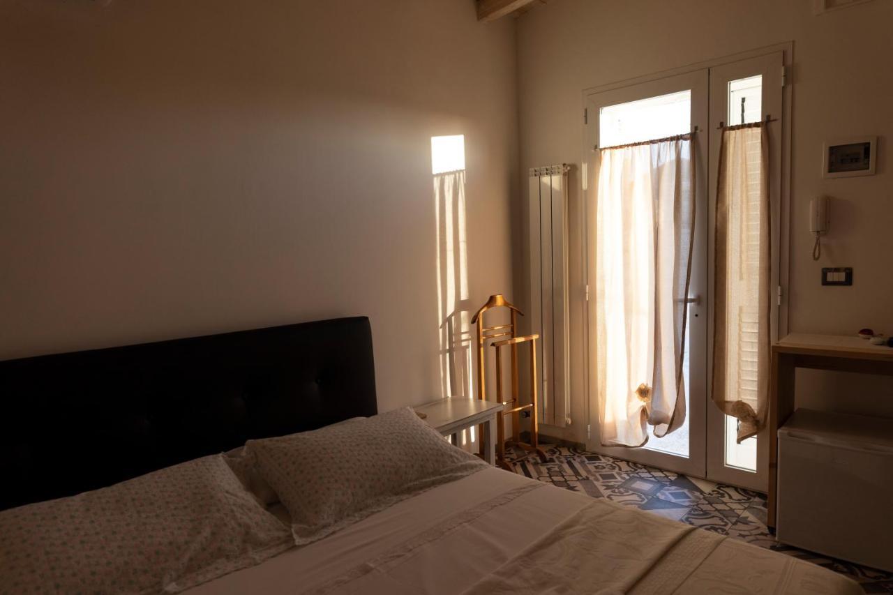 Antica Dimora Dei Nonni Bed & Breakfast Lecce Dış mekan fotoğraf
